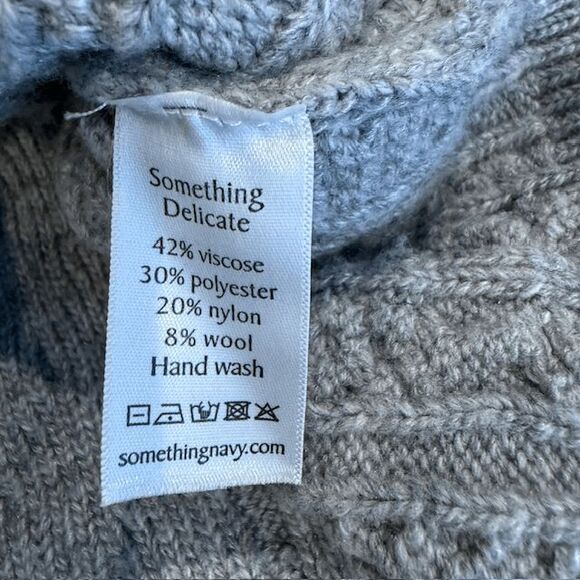 Something Navy Wool Blend Charlie Puff Shoulder Cable Knit Cardigan Gray Small - Picture 7 of 11